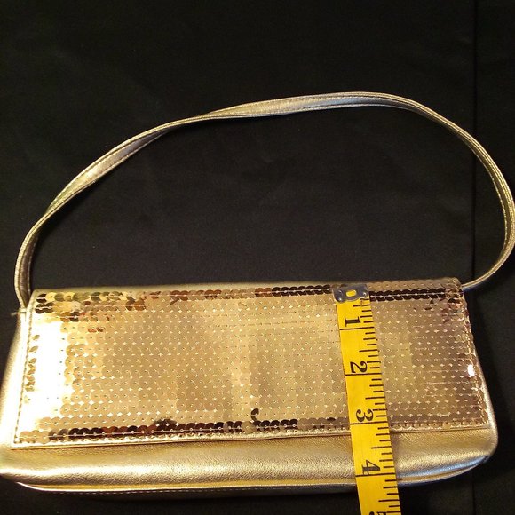 Vintage Avon Convertible Mini Bag or Wristlet with Zippered Pocket Inside. - Picture 2 of 13